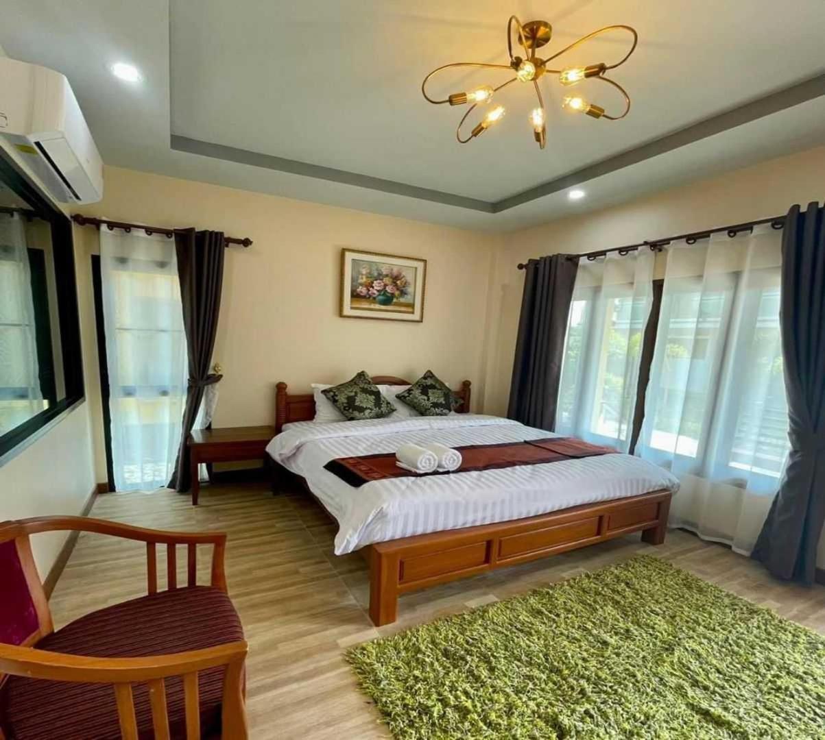 Capital O 75518 Baan Rose Resort Ao Luk Exterior photo